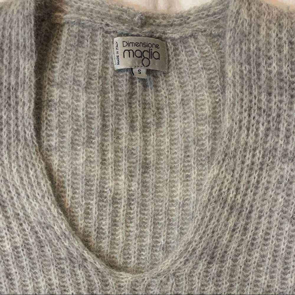 * SOLD * ITALIAN MOHAIR SWEATER - Picture 4 of 6